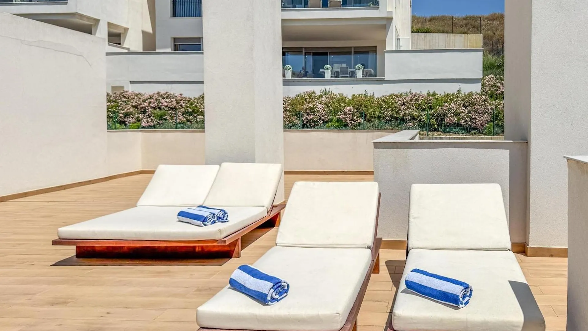 Hanami Scenic Luxury Apartment Estepona İspanya